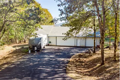 321 Arcadia Dr, Roseburg, OR 97471 - Photo 29