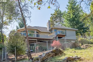 321 Arcadia Dr, Roseburg, OR 97471 - Photo 35