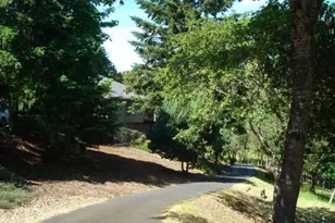 321 Arcadia Dr, Roseburg, OR 97471 - Photo 21