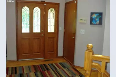 321 Arcadia Dr, Roseburg, OR 97471 - Photo 3