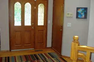 321 Arcadia Dr, Roseburg, OR 97471 - Photo 3