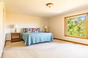 321 Arcadia Dr, Roseburg, OR 97471 - Photo 17