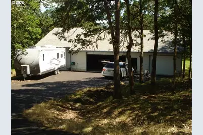 321 Arcadia Dr, Roseburg, OR 97471 - Photo 23