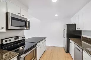 790 SE Webber St, Portland, OR 97202 - Photo 7
