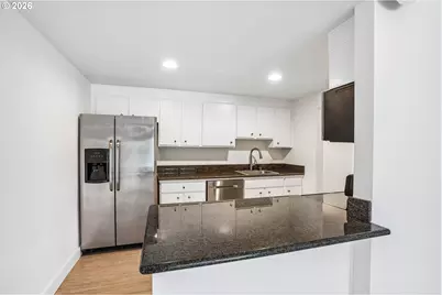 790 SE Webber St #310, Portland, OR 97202 - Photo 11