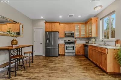 1305 NE 82nd Dr, Vancouver, WA 98665 - Photo 9