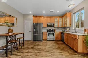 1305 NE 82nd Dr, Vancouver, WA 98665 - Photo 9