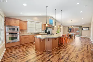 683 N V St, Washougal, WA 98671 - Photo 9