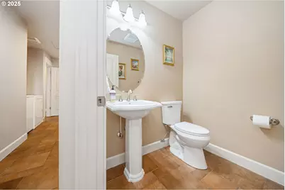 683 N V St, Washougal, WA 98671 - Photo 19