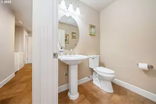 683 N V St, Washougal, WA 98671 - Photo 19