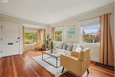 2758 NE Schuyler St, Portland, OR 97212 - Photo 5