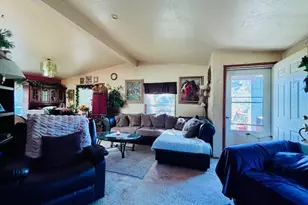 129 Evergreen Ln, Florence, OR 97439 - Photo 7