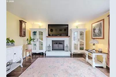 889 45th Ave NE, Salem, OR 97301 - Photo 9