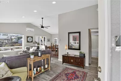 34326 Johnsons Landing Rd #B7, Scappoose, OR 97056 - Photo 5