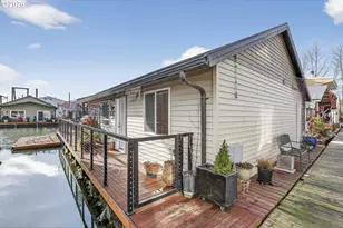 34326 Johnson's Landing Rd, Scappoose, OR 97056 - Photo 3