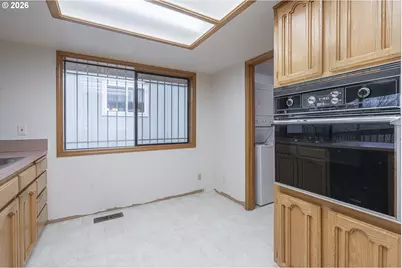 1669 Nut Tree Dr NW, Salem, OR 97304 - Photo 19