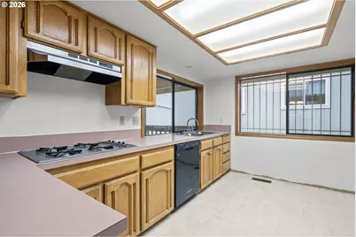 1669 Nut Tree Dr NW, Salem, OR 97304 - Photo 15