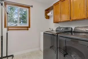 17765 Hillside Dr, West Linn, OR 97068 - Photo 31