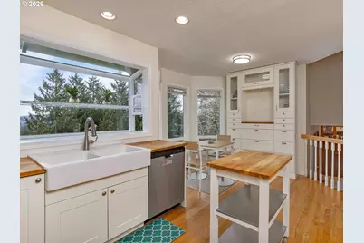 17765 Hillside Dr, West Linn, OR 97068 - Photo 11