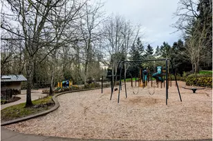 17765 Hillside Dr, West Linn, OR 97068 - Photo 45