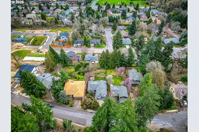 17765 Hillside Dr, West Linn, OR 97068 - Photo 43