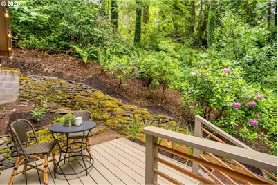 2755 SW Fairmount Blvd, Portland, OR 97239 - Photo 9