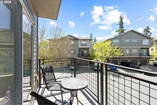 600 NE Newstead Ln, Hillsboro, OR 97006 - Photo 13