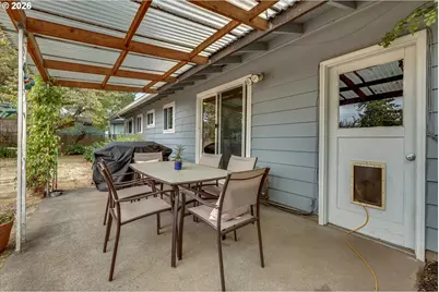 13724 SE Lincoln St, Portland, OR 97233 - Photo 33