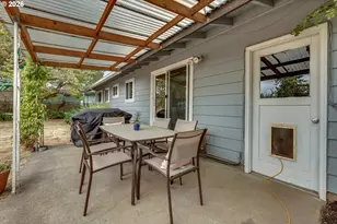 13724 SE Lincoln St, Portland, OR 97233 - Photo 33