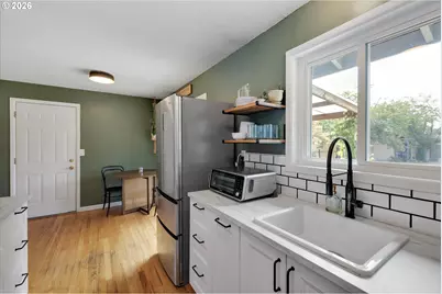 13724 SE Lincoln St, Portland, OR 97233 - Photo 21