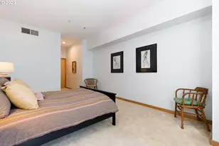 1130 NW 12th Ave, Portland, OR 97209 - Photo 17