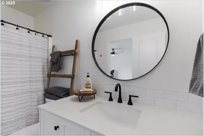 115 NE 39th Ave, Hillsboro, OR 97124 - Photo 31