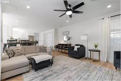 115 NE 39th Ave, Hillsboro, OR 97124 - Photo 11