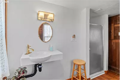 13651 NE River Rd, Gervais, OR 97026 - Photo 9