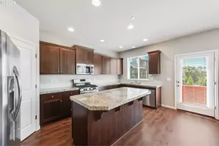 9019 N Dogwood St, Camas, WA 98607 - Photo 15