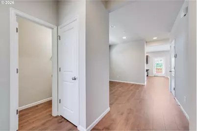 9019 N Dogwood St, Camas, WA 98607 - Photo 3