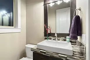 61072 Manhae Loop, Bend, OR 97702 - Photo 5