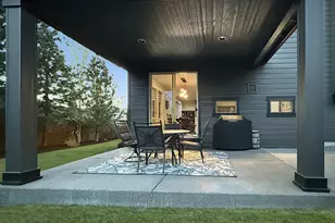 61072 Manhae Loop, Bend, OR 97702 - Photo 31