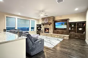 61072 Manhae Loop, Bend, OR 97702 - Photo 13