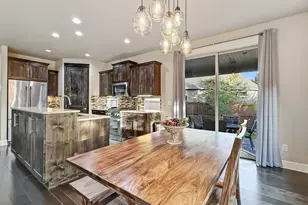 61072 Manhae Loop, Bend, OR 97702 - Photo 9