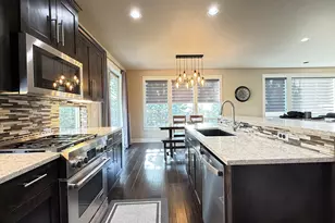 61072 Manhae Loop, Bend, OR 97702 - Photo 7