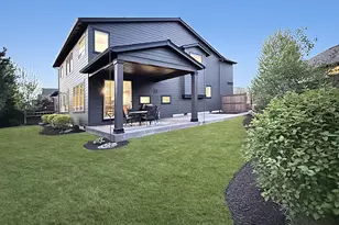 61072 Manhae Loop, Bend, OR 97702 - Photo 29