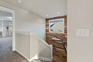 61072 Manhae Loop, Bend, OR 97702 - Photo 17