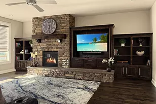 61072 Manhae Loop, Bend, OR 97702 - Photo 11