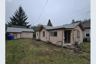 423 Long Ave, Kelso, WA 98626 - Photo 1