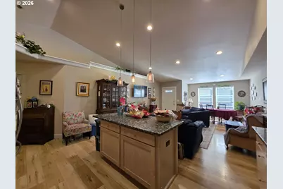 1660 NE Alameda Ave, Roseburg, OR 97470 - Photo 19