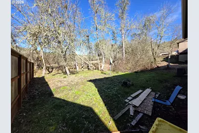 1660 NE Alameda Ave, Roseburg, OR 97470 - Photo 45