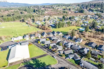 109 Hill Dr, Cathlamet, WA 98612 - Photo 35