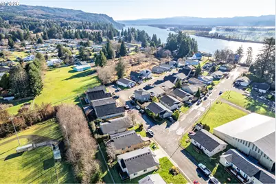 109 Hill Dr, Cathlamet, WA 98612 - Photo 33