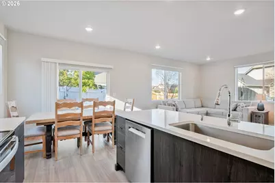 109 Hill Dr, Cathlamet, WA 98612 - Photo 11